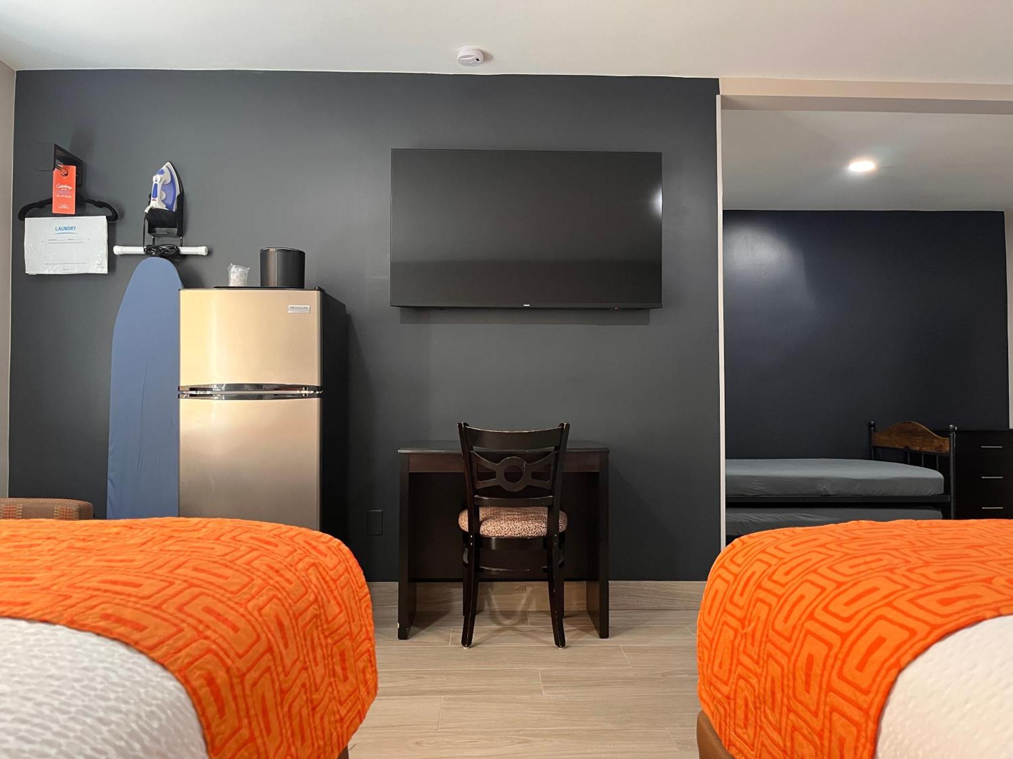 Motel Howard Johnson By Wyndham West 2*